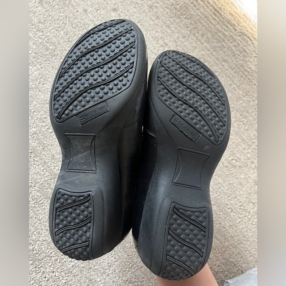 NATURALIZER - Womens black shoes size 8W - Picture 6 of 6